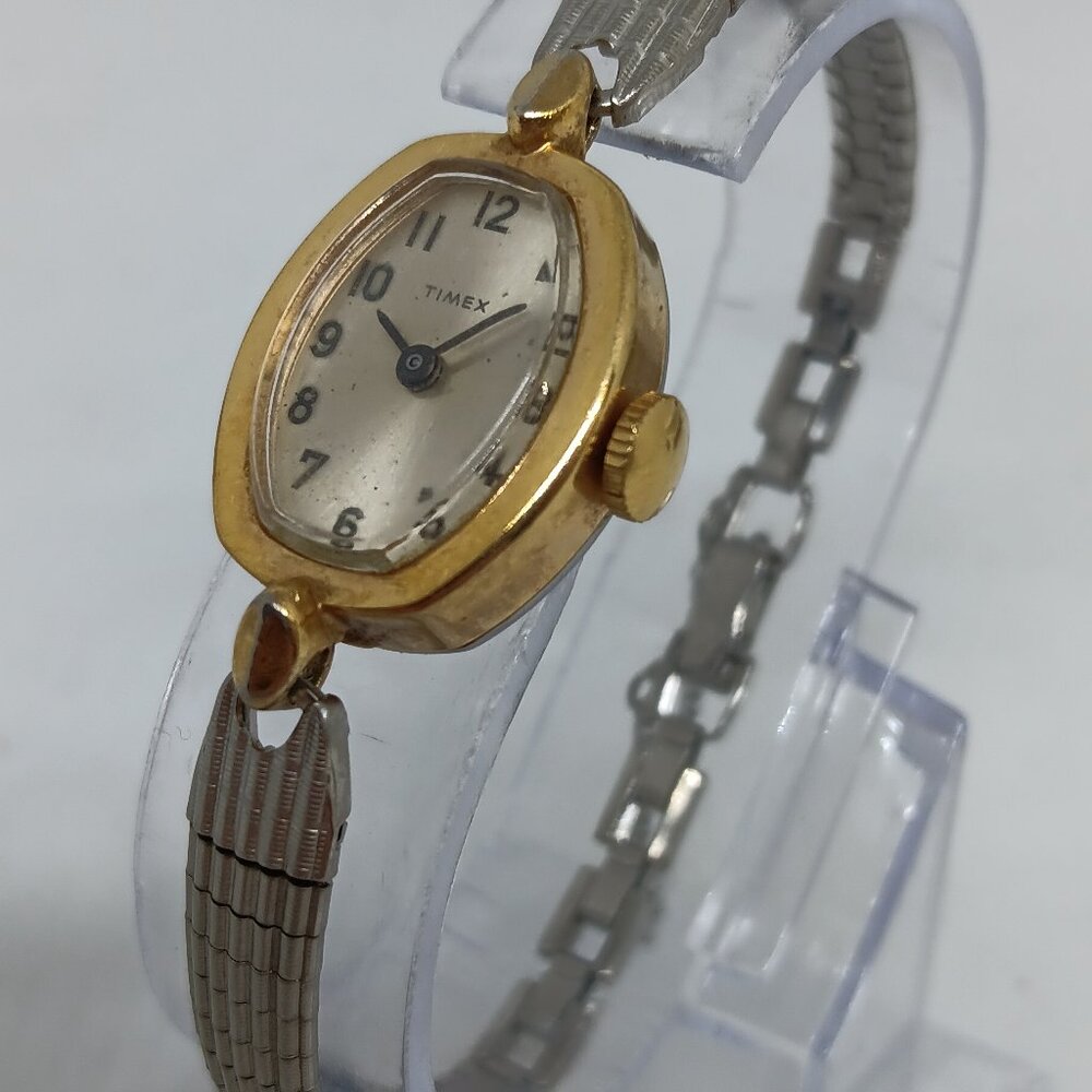 VINTAGE Timex 348 Manual Wind Women's 18mm x 22mm Two Tone Watch